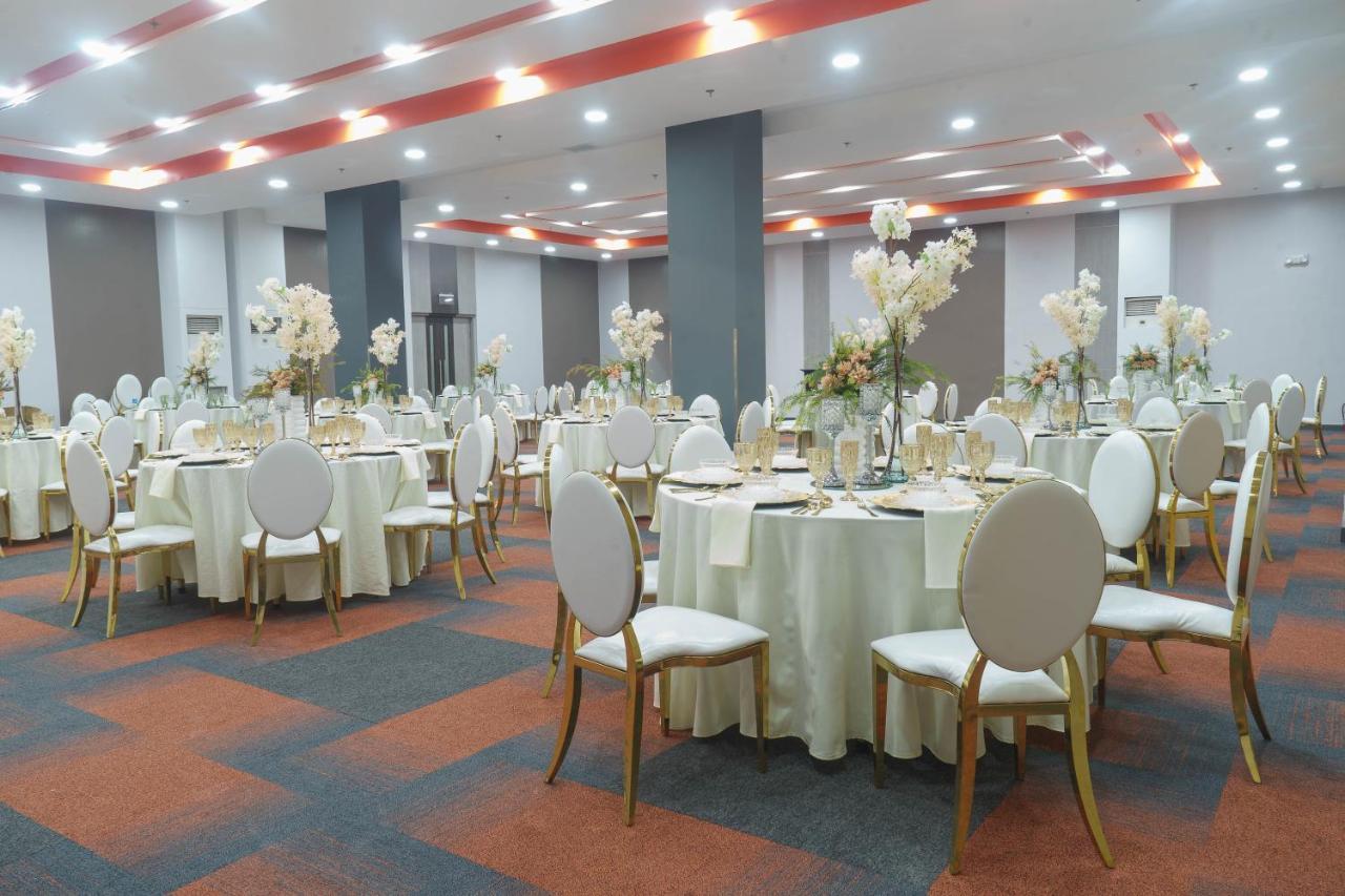 Go Hotels Plus Tuguegarao Dış mekan fotoğraf